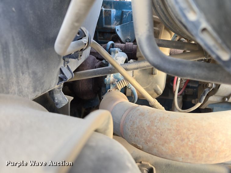 image for item EQ6602 2002 International  4300 DT466 dump truck