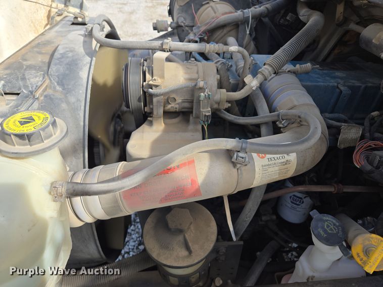 image for item EQ6602 2002 International  4300 DT466 dump truck