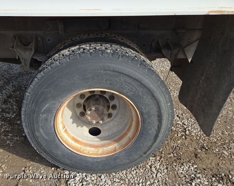 image for item EQ6602 2002 International  4300 DT466 dump truck