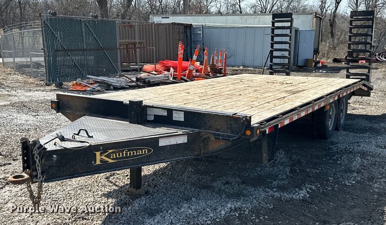 image for item EQ6603 2018 Kaufman equipment trailer
