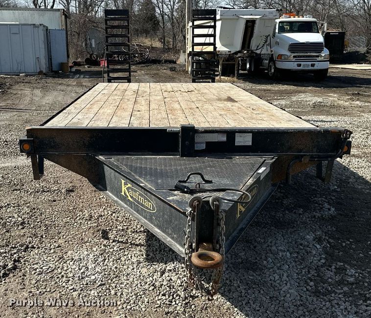 image for item EQ6603 2018 Kaufman equipment trailer