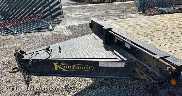 image for item EQ6603 2018 Kaufman equipment trailer