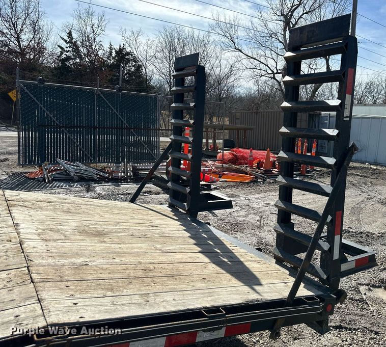 image for item EQ6603 2018 Kaufman equipment trailer