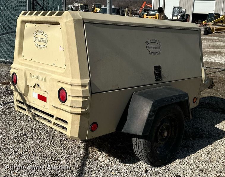 image for item EQ6604 2005 Ingersoll Rand 185 air compressor