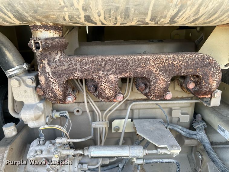 image for item EQ6604 2005 Ingersoll Rand 185 air compressor