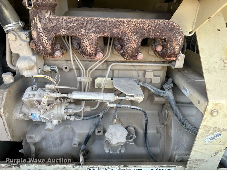 image for item EQ6604 2005 Ingersoll Rand 185 air compressor