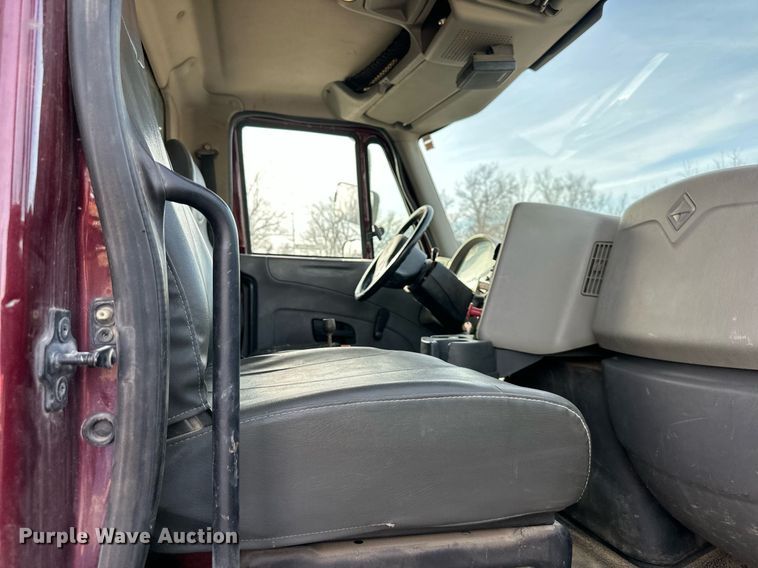 image for item EQ6605 2008 International Workstar 7400 dump flatbed truck