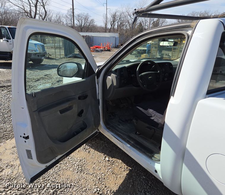 image for item EQ6607 2011 Chevrolet  Silverado 1500 pickup truck