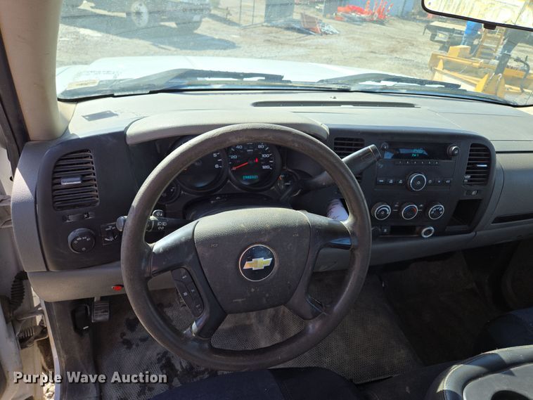 image for item EQ6607 2011 Chevrolet  Silverado 1500 pickup truck