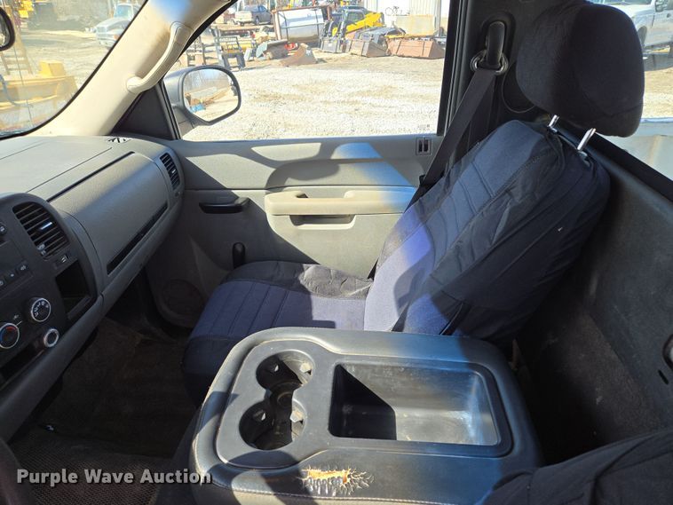 image for item EQ6607 2011 Chevrolet  Silverado 1500 pickup truck