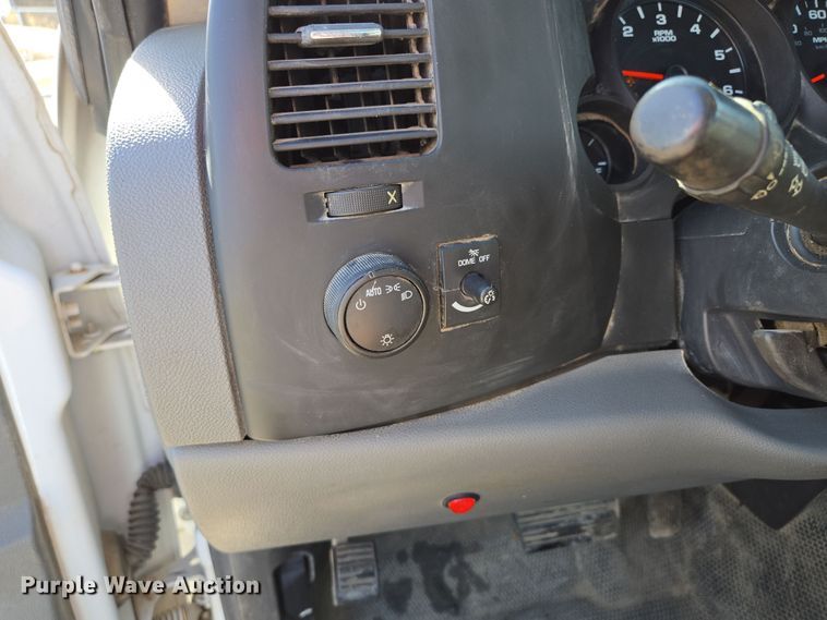 image for item EQ6607 2011 Chevrolet  Silverado 1500 pickup truck