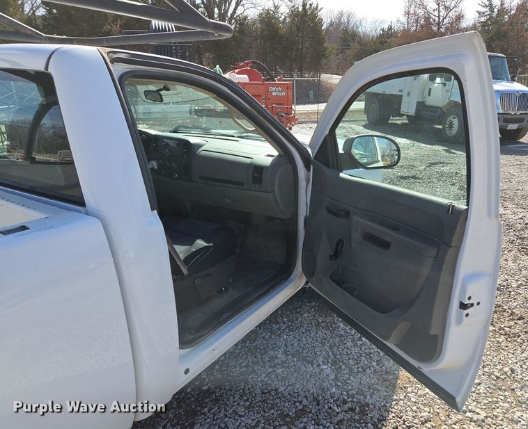 image for item EQ6607 2011 Chevrolet  Silverado 1500 pickup truck