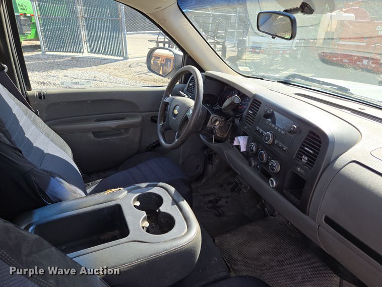 image for item EQ6607 2011 Chevrolet  Silverado 1500 pickup truck