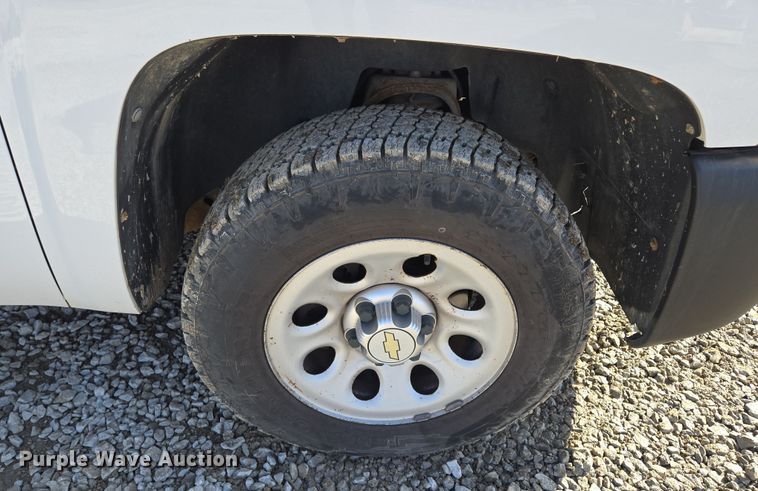 image for item EQ6607 2011 Chevrolet  Silverado 1500 pickup truck