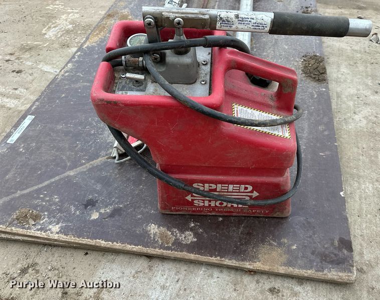 image for item EQ6608 Speed shore shoring system