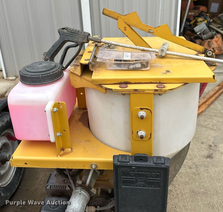 image for item EQ6609 Vermeer MX125 mud mixer