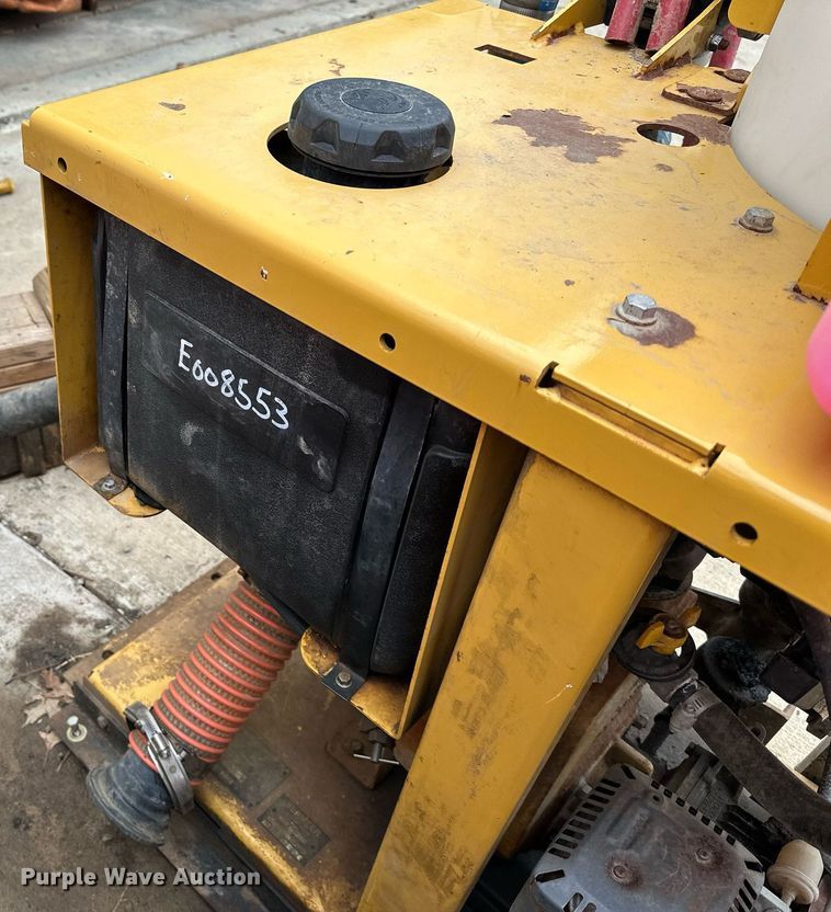 image for item EQ6609 Vermeer MX125 mud mixer