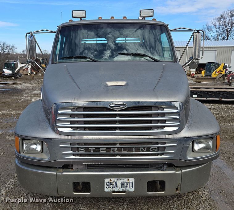 image for item EQ6612 2001 Sterling Acterra flatbed truck