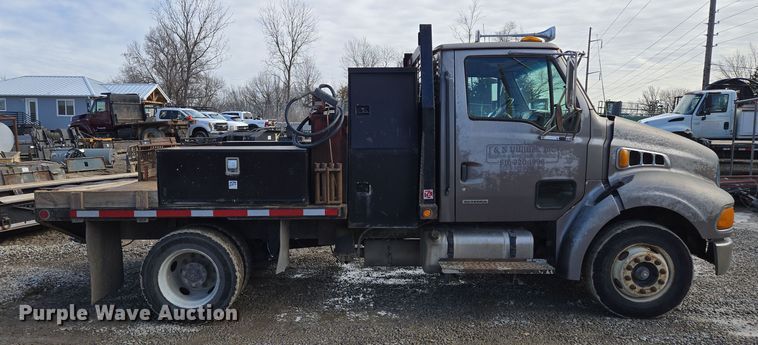 image for item EQ6612 2001 Sterling Acterra flatbed truck