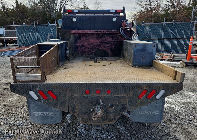 image for item EQ6612 2001 Sterling Acterra flatbed truck