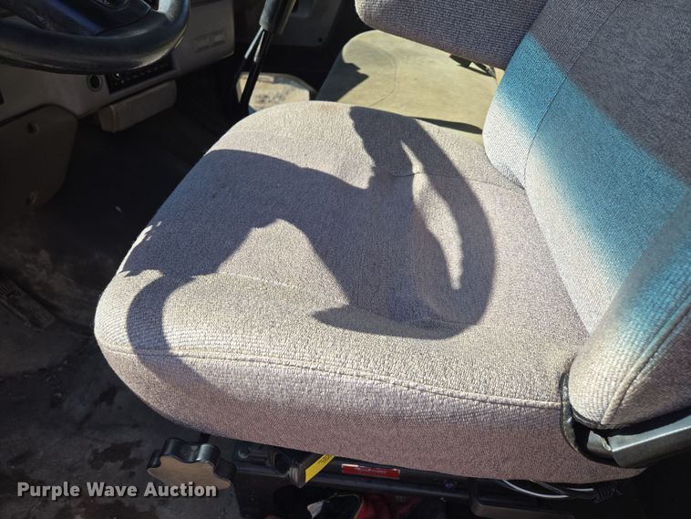 image for item EQ6612 2001 Sterling Acterra flatbed truck