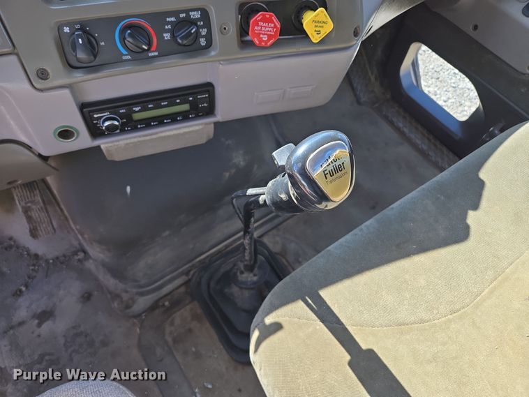 image for item EQ6612 2001 Sterling Acterra flatbed truck