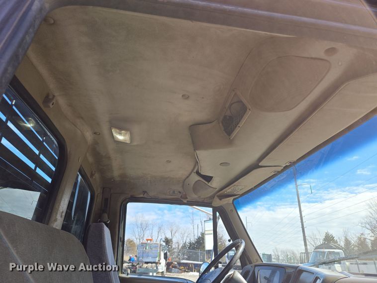 image for item EQ6612 2001 Sterling Acterra flatbed truck