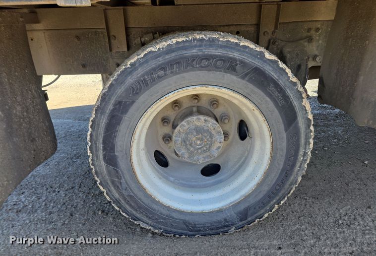 image for item EQ6612 2001 Sterling Acterra flatbed truck