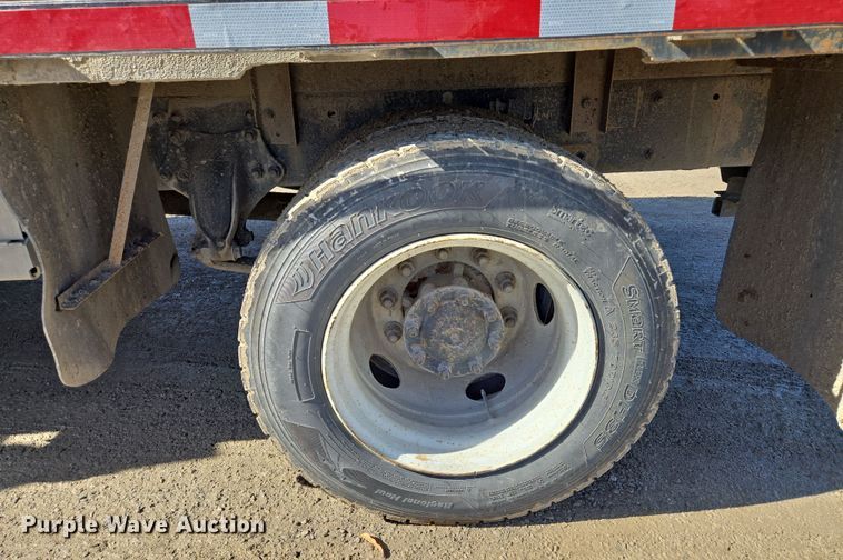 image for item EQ6612 2001 Sterling Acterra flatbed truck