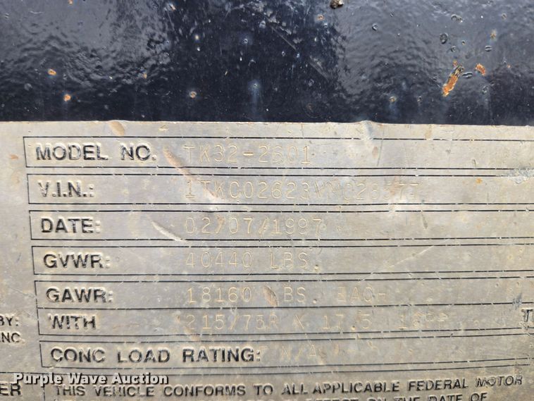 image for item EQ6613 1997 Trail King  TK324-2601 equipment trailer