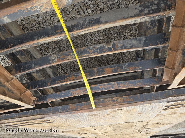 image for item EQ6613 1997 Trail King  TK324-2601 equipment trailer