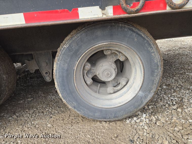 image for item EQ6613 1997 Trail King  TK324-2601 equipment trailer