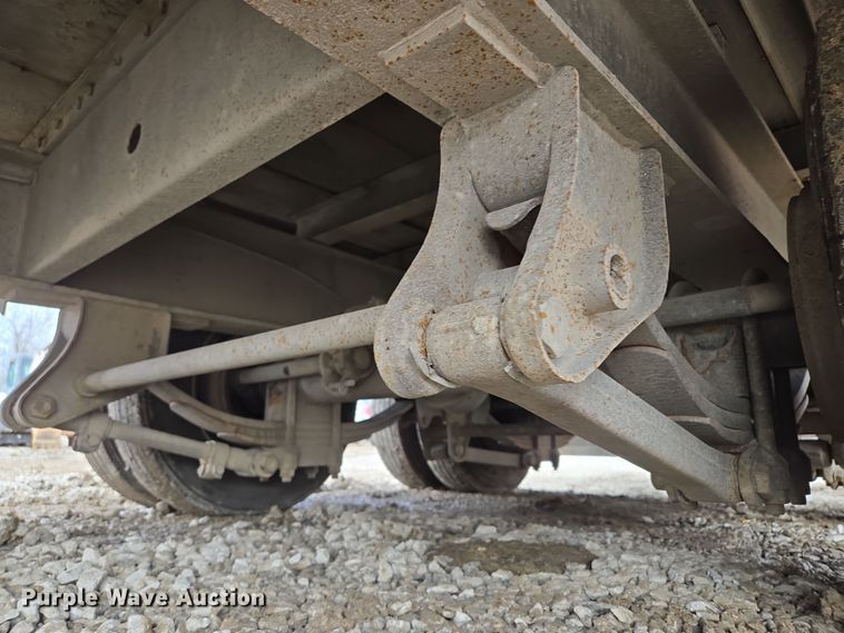 image for item EQ6613 1997 Trail King  TK324-2601 equipment trailer