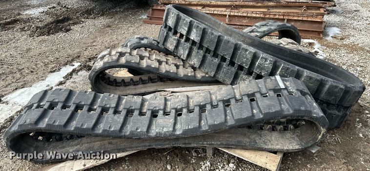image for item EQ6618 (4) DRB rubber tracks