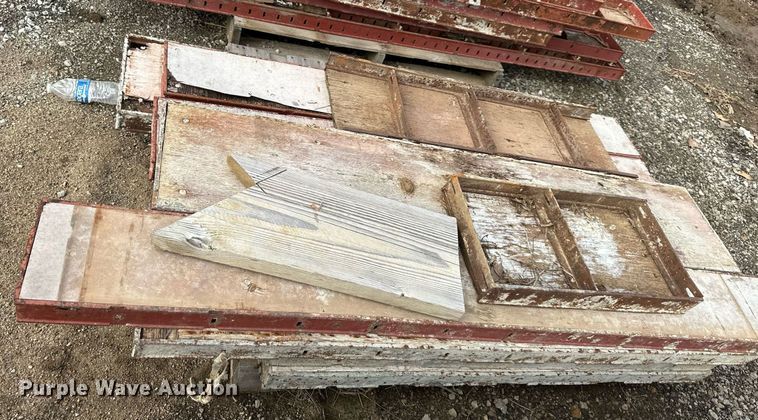 image for item EQ6619 Concrete forms