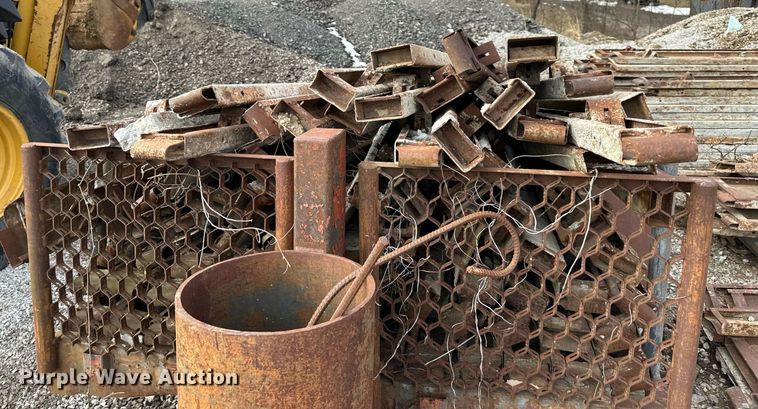 image for item EQ6619 Concrete forms