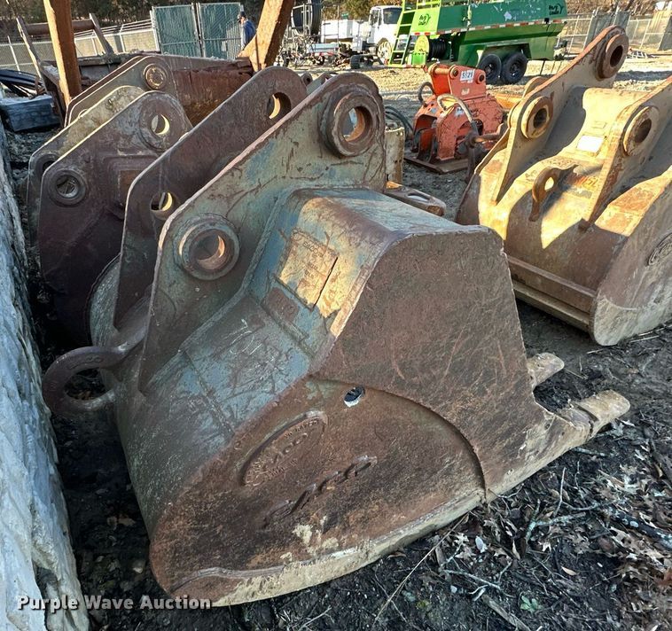 image for item EQ6623 ESCO excavator bucket