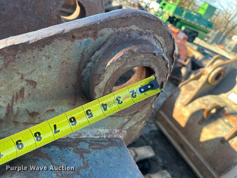 image for item EQ6623 ESCO excavator bucket