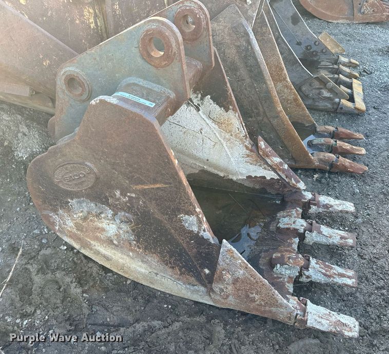 image for item EQ6628 Esco excavator bucket