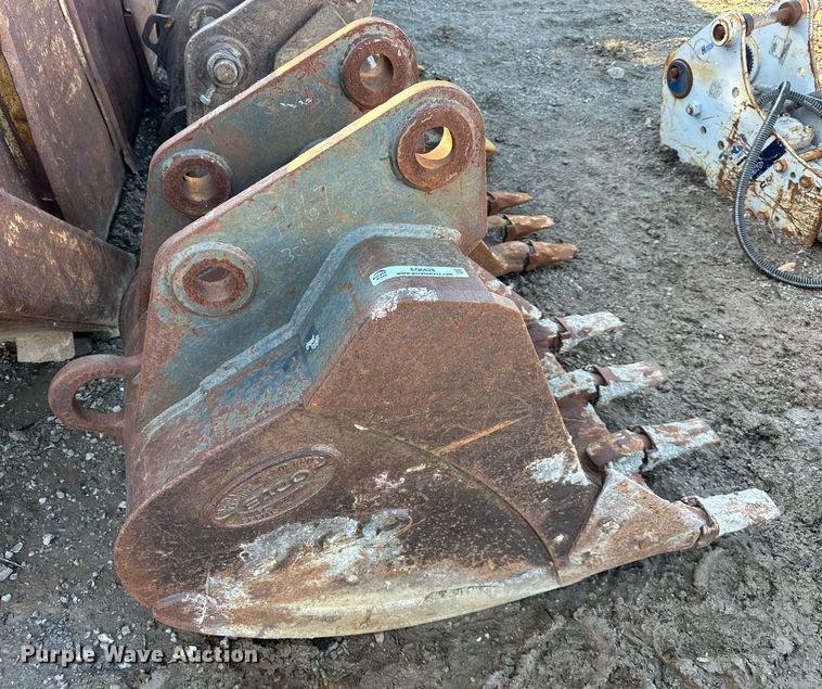 image for item EQ6628 Esco excavator bucket