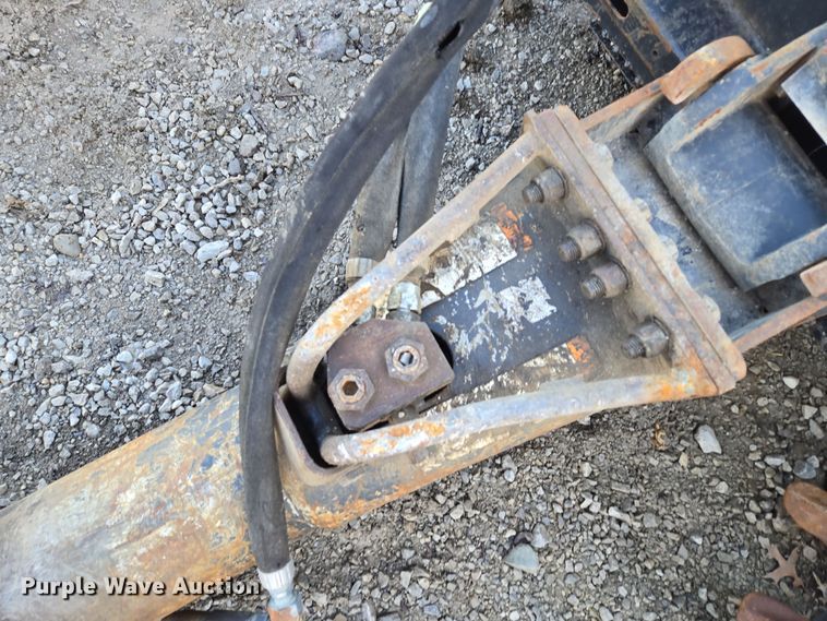 image for item EQ6630 Skid steer breaker