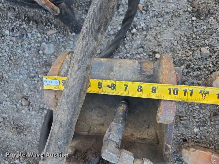 image for item EQ6631 Breaker 