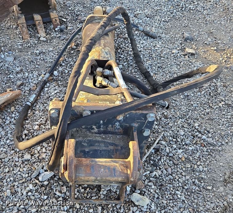 image for item EQ6632 Breaker 