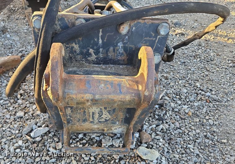 image for item EQ6632 Breaker 