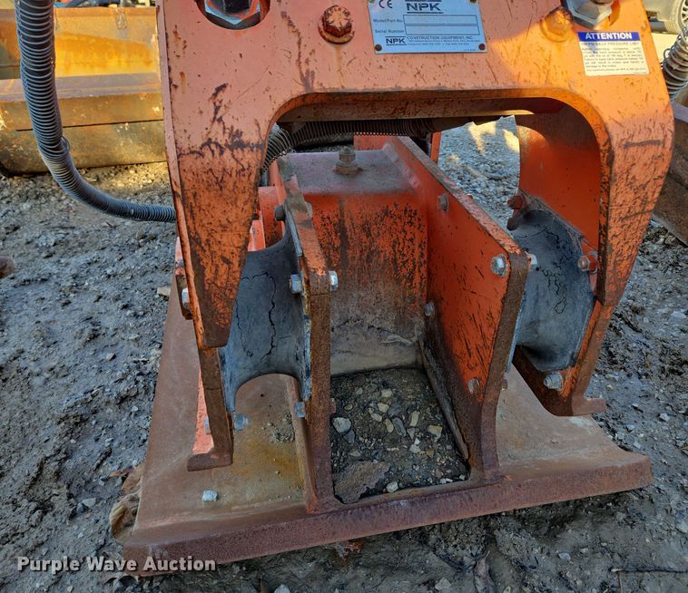 image for item EQ6633 NPK 06C-C6102 excavator plate compactor