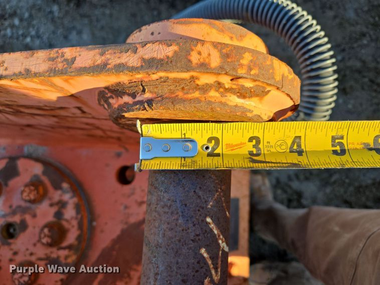 image for item EQ6633 NPK 06C-C6102 excavator plate compactor