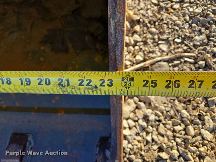 image for item EQ6639 Bobcat (2) excavator buckets 