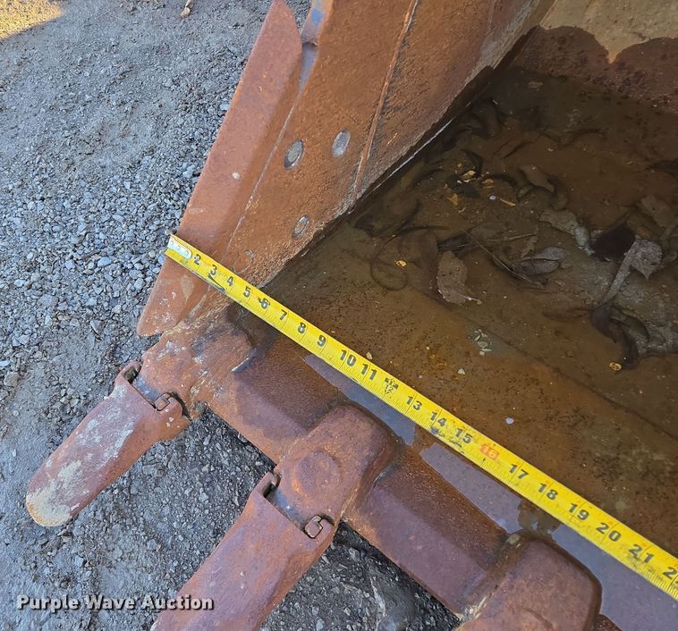 image for item EQ6644 Esco excavator bucket 