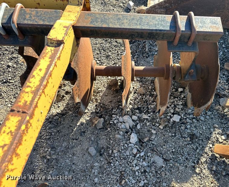 image for item EQ6648 Cimarron disk