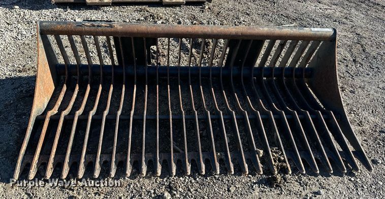 image for item EQ6653 Bobcat 82